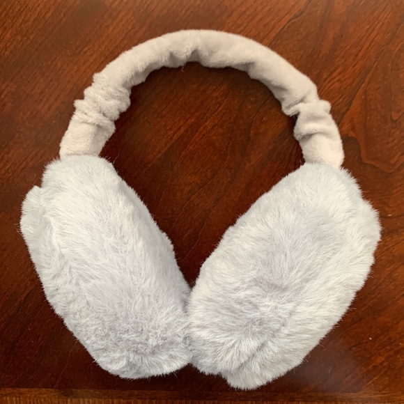 Fuzzy Adjustable Earmuffs - Picture 2 of 3